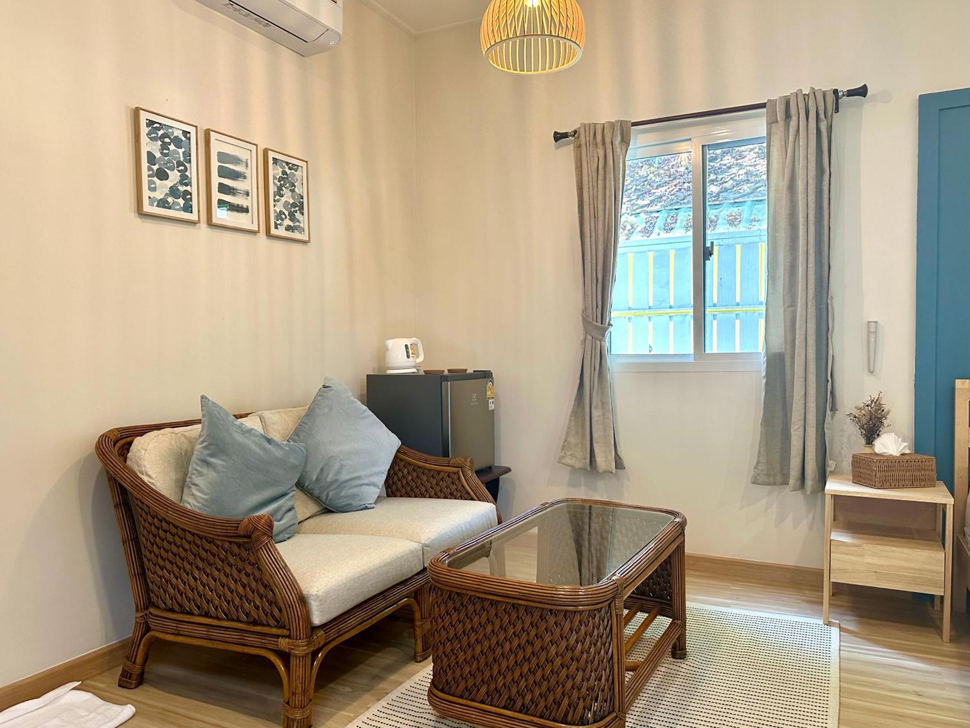 Warm White Hua Hin House 호텔 외부 사진